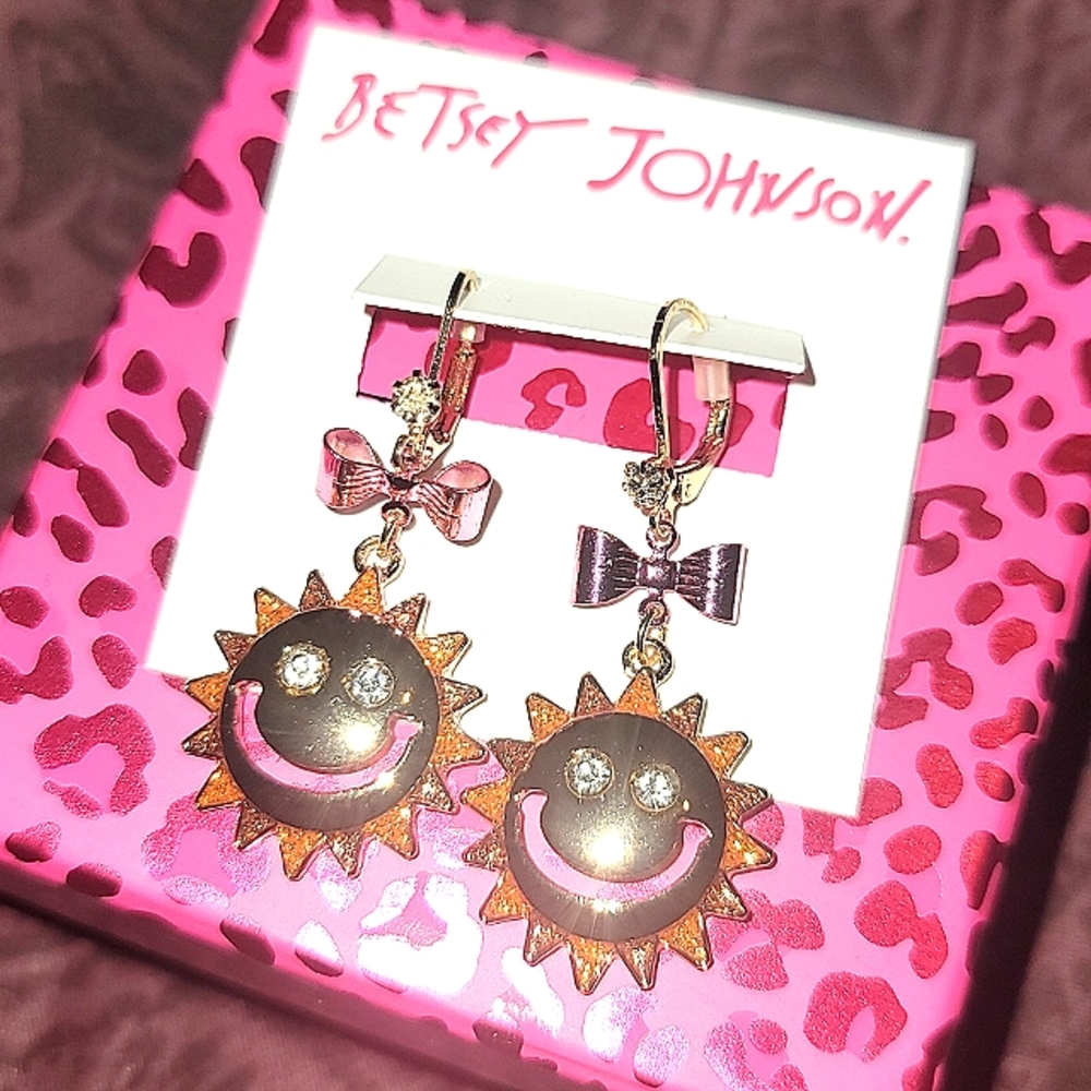 Betsey Johnson Sunflower earrings